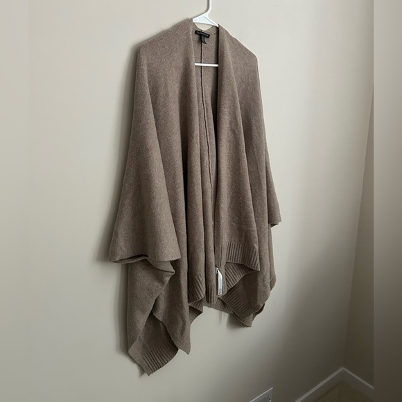 Eileen Fisher 100% Wool Shawl One Size Tan - Picture 5 of 6